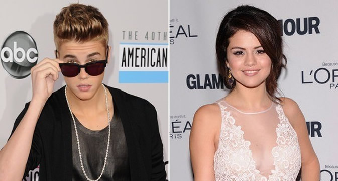 Justin Bieber and Selena Gomez Kiss, Hold Hands at AMAs Party
