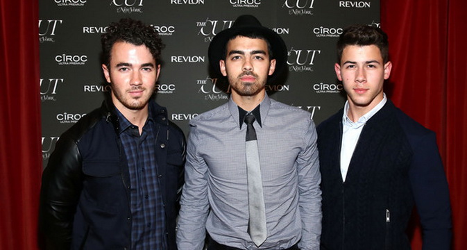 Tour cancelled, still no comment from Jonas Brothers