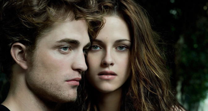 Pattinson silent as Kristen Stewart apologizes for fling