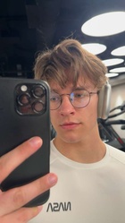Alex Sampson : alex-sampson-1747153665.jpg