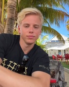 Carson Lueders : carson-lueders-1746799604.jpg