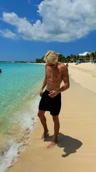 Carson Lueders : carson-lueders-1747585613.jpg