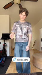 Christopher Convery : christopher-convery-1747786300.jpg