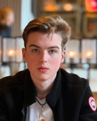 Iain Armitage : iain-armitage-1747761142.jpg