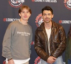 Joe Jonas : TI4U1748899233.jpg
