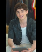 Noah Schnapp : noah-schnapp-1748116837.jpg