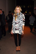 Olivia Palermo in
General Pictures -
Uploaded by: Guest