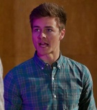 Peyton Meyer : peyton-meyer-1750889196.jpg
