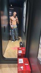 Romeo Beckham : romeo-beckham-1748022133.jpg