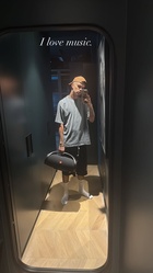 Romeo Beckham : romeo-beckham-1749870345.jpg