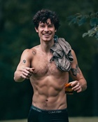 Shawn Mendes : shawn-mendes-1723213818.jpg