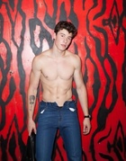 Shawn Mendes : shawn-mendes-1747153749.jpg